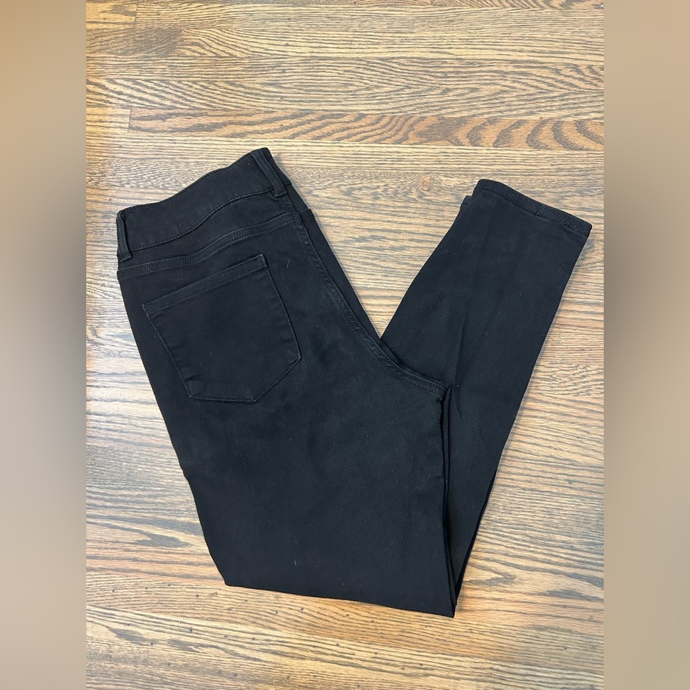 Tahari Woman Black Skinny Jeans
